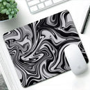 Mousepad Pequeno Preto e Branco com Mapa Topográfico
