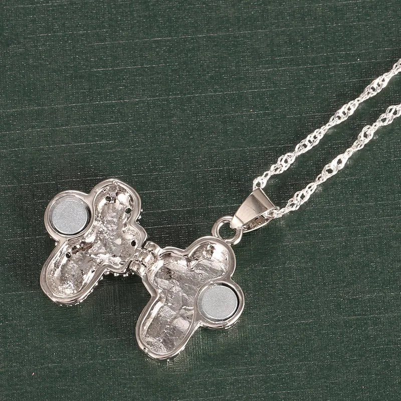 Colar com Pingente Cruz Cristã - Caixa Magnética Vintage - Colar para Homens e Mulheres - Joia de Natal e Presente de Aniversário