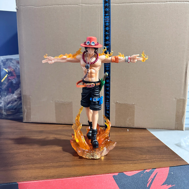 Portgas D. Ace – One Piece (28cm, com Luz) - Action Figure