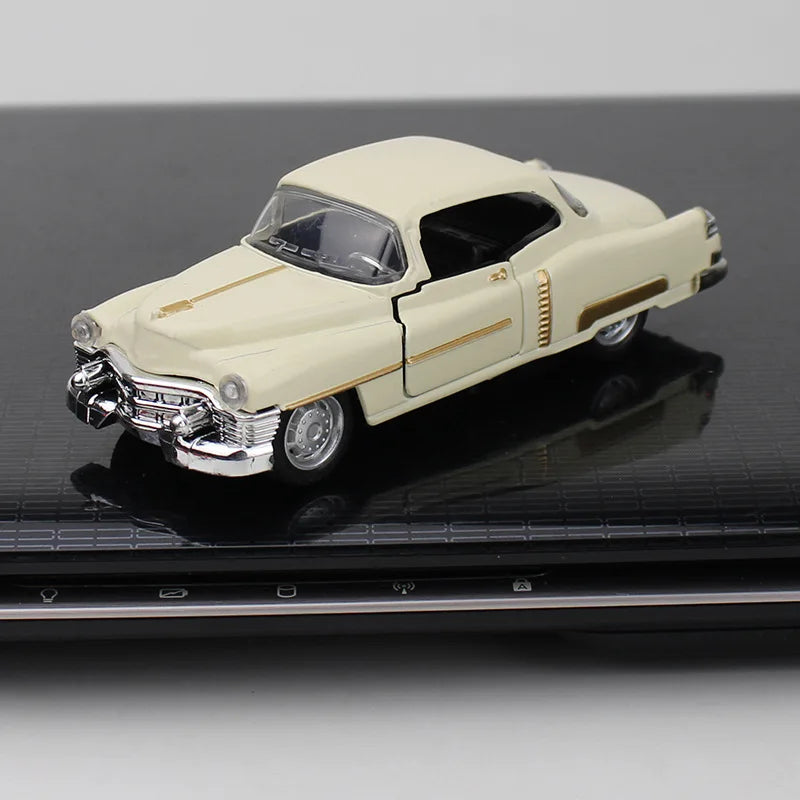 Miniatura Cadillac Vintage em Liga Metálica - Modelo Clássico de Carro Colecionável