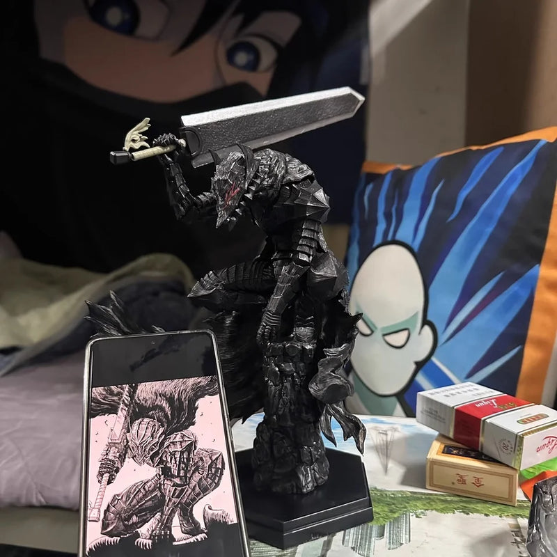 Guts – Berserk: Estátua PVC Branded Warrior (Modelo Colecionável)