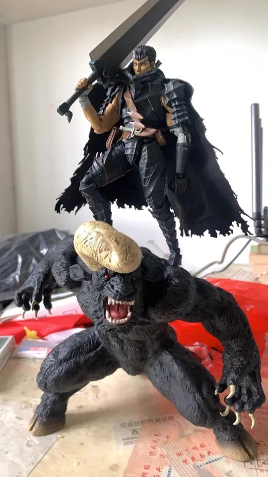 Guts – Berserk: Estátua PVC Branded Warrior (Modelo Colecionável)