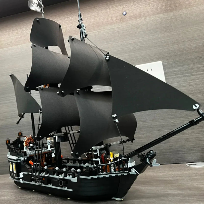 MOC Pirates Of The Caribbean Ship Revenge Warship Black Pearl Sailboat Building Block Bricks MOC 4195 Assembly Toys Kid Gift