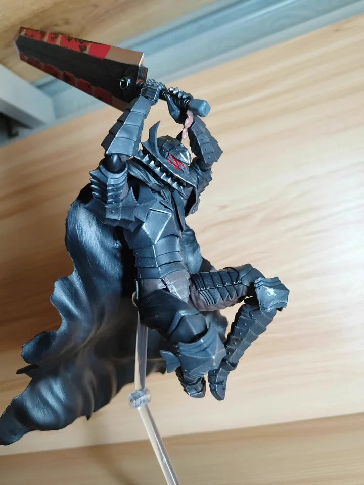 Guts – Berserk: Estátua PVC Branded Warrior (Modelo Colecionável)